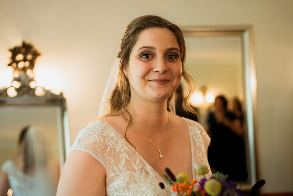 Braut mit Tränen in den Augen